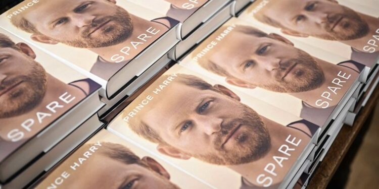 Princi Harry jep detaje për sulmin fizik nga i vëllai në librin e ri ‘Spare’