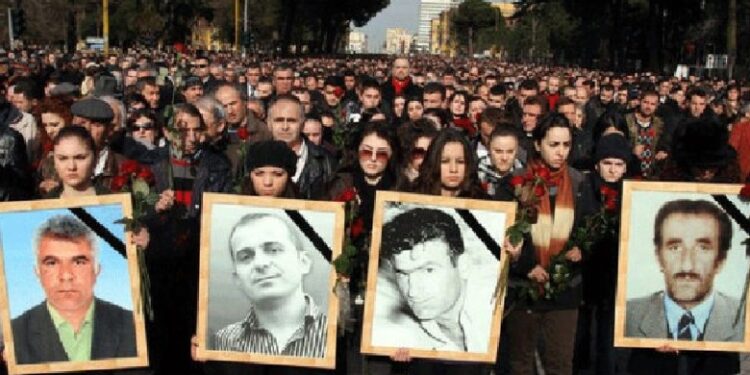 Vranë pamëshirshëm 4 qytetarë, sot shënohen 12   vite nga “21 Janari”