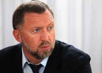 Akuzohet se i dha ‘para nën dorë’ ish-zyrtarit të FBI, oligarku rus bashkëpronar i HEC-it të Shushicës