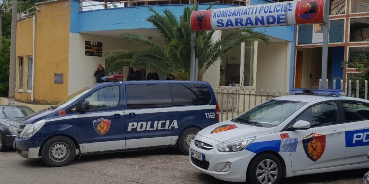 EMRI/ Arrestohet 34-vjeçari që qarkullonte me pushkë në Sarandë, me precedentë në fushën e falsifikimit të dokumentave