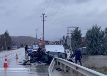 Humb kontrollin dhe automjeti kthehet përmbys në Maliq, shoferi shpëton pa lëndime