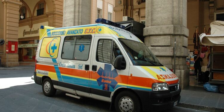 Rrëshqet dhe përfundon në kanal, humb jetën shqiptari, gjendet nga një kalimtar