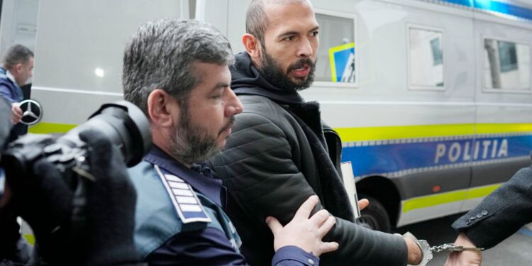 Andrew Tate paraqitet në Prokurorinë Rumune: Policia ka falsifikuar provat. Nuk ka viktimë!