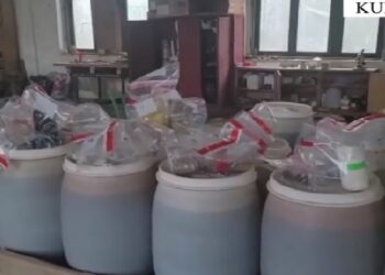 Zbulohet një magazinë me armë në Kukës, arrestohet pronari, policia zbardh detaje