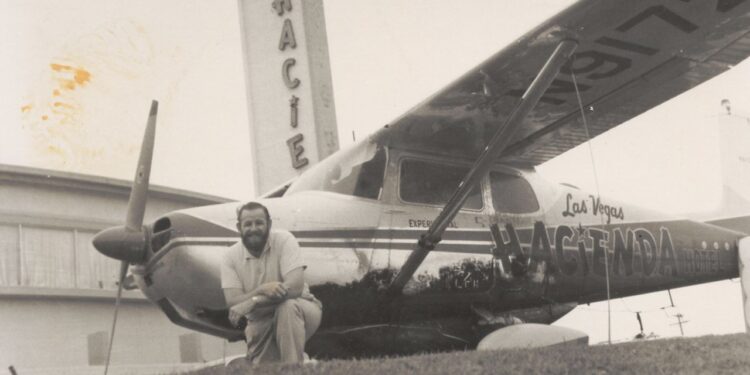 Fluturimi rekord në botë, piloti qëndroi më shumë se dy muaj në ajër