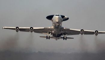 NATO vendos avionë vëzhgues në Rumani për të monitoruar aktivitetet ushtarake ruse