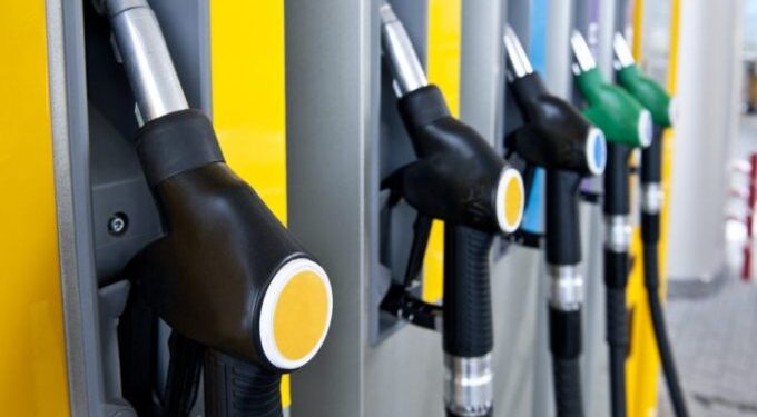 Bordi ndryshon çmimin e karburantit, ja sa lekë do të shitet nafta dhe benzina