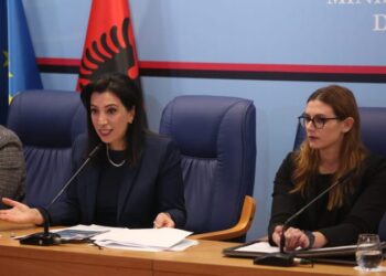 Ministria e Arsimit ndryshon rregulloren për Maturën Shtetërore, Kushi jep detajet