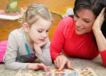 Studimi, zbulohet arsyeja se përse fëmijët mësojnë më lehtë dhe shpejtë se të rriturit