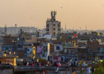 Indi/ Festivali balonave kthehet në tragjedi, 130 të plagosur dhe 6 të vrarë, mes tyre 3 fëmijë