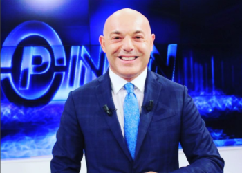 Nuk dihej më parë, zbulohet historia e birësimit të Blendi Fevziut. Ja cilët ishin prindërit e gazetarit