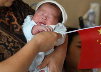 Popullësia në shifra rekord, provinca kineze heq kufizimet: Bëni sa fëmijë të doni edhe të pa martuarit