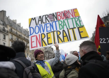 Franca në protestë kundër rritjes së moshës së pensionit