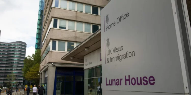 Trondit ministri britanik: 200 fëmijë azilkërkues janë zhdukur e rrëmbyer, mes tyre 176 janë shqiptarë