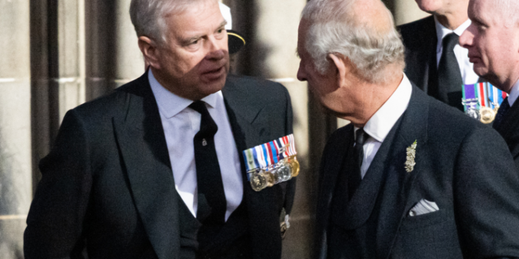 Mbreti Charles thotë se nuk ka vend për Princin Andrew në Pallatin Buckingham
