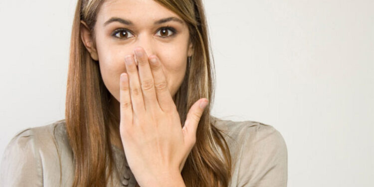 Viheni në siklet pasi nuk ndaloni dot lemzën në ambjente me njerëz? Ky truk do t’ju ndihmojë