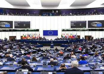 Zyrtare! PE miraton liberalizimin e vizave për Kosovën, KE: Prishtina i përmbush kushtet