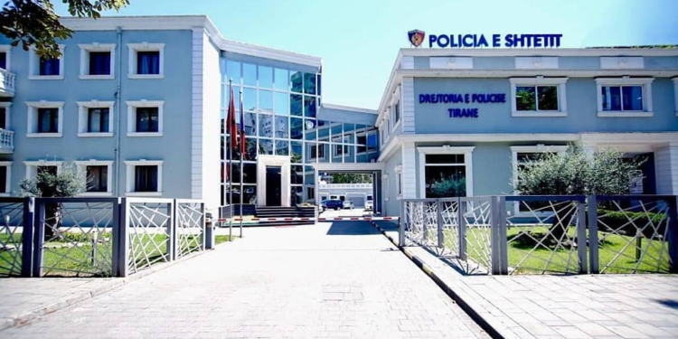 “Kokainë, dhunë dhe të dehur në timon” Arrestohen 8 persona në Tiranë