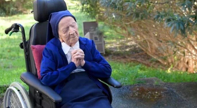 Gruaja më e moshuar në botë mbyll sytë në moshën 118 vjeçare, i mbijetoi 2 luftrave botërore