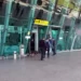 “Ngec” në Rinas/ Nuk deklaron mbi 12 mijë euro në kufi, arrestohet 45-vjeçari nga Turqia
