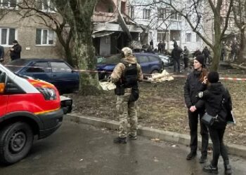 Tragjedi në Ukrainë/ Rrëzohet avioni në Kiev, 16 të vdekur mes tyre 2 fëmijë dhe ministri i brendshëm