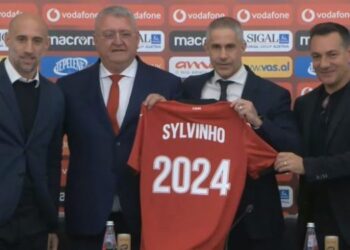 Trajneri i Kombëtares “i vihet punës”: Do bëjmë rezultate pozitive, jemi këtu për të çuar përpara skuadrën Kuq e Zi