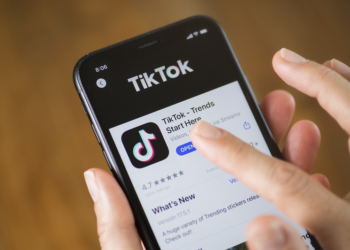 BE e ashpër ndaj Tik Tok-ut, thyen rregullat e privatësisë së të dhënave