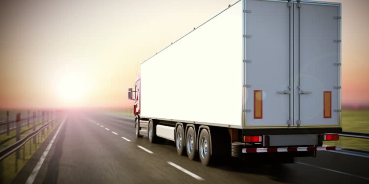 10 shoferë kamionësh nga Egjipti do vijnë të punojnë në Shqipëri; Operatorët nga marsi do rrisin edhe tarifat