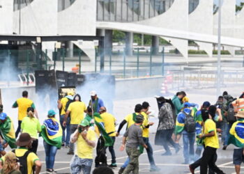 Trazira në Brazil, 1200 të arrestuar në kampin përballë selisë së ushtrisë në Brasilia