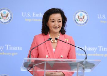 Biden merr vendimin, ja kush do të zëvendësojë ambasadoren Yuri Kim në Shqipëri