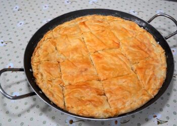 Receta e ditës, lakror me lakra turshi