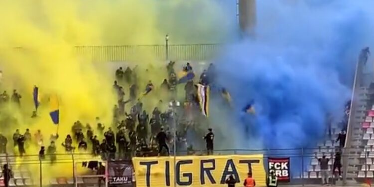 Përsëritet dhuna e tensioni në futbollin shqiptar, pogradecarët sulmojnë arbitrin