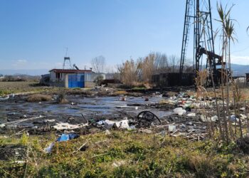 Ndotja e hidrokarbureve në Zharrëz Fier