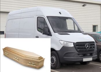 Skutat e paimagjinueshme të shqiptarëve drejtë Britanisë/ Futet në një arkivol, adoleshenti: Pagova 9 mijë £