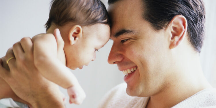 Këto janë tiparet që mund t’i trashëgoni vetëm nga babai