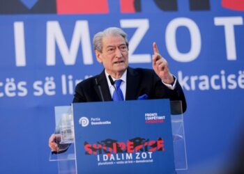 Protesta e radhës/ Berisha: Të hënën revolucioni na fton para Parlamentit