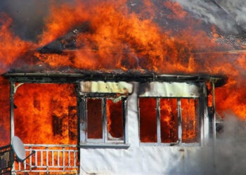 Shkrumbohet banesa në Çorovodë, vdes tragjikisht 66- vjeçari