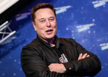 Elon Musk rikthehet në frontin e njeriut më të pasur në botë, ia kalon dhe bosit të Louis Vuitton