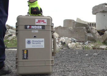 Sensorët “Finder” të NASA-s arrijnë të dëgjojnë rrahjet e zemrës së personave nën rrënoja