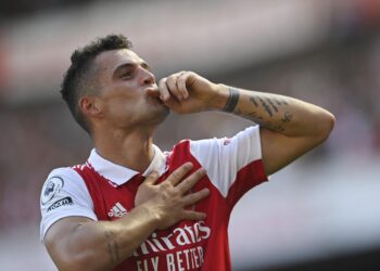 Drejt rinovimit, Xhaka lojtari më jetëgjatë te Arsenal!