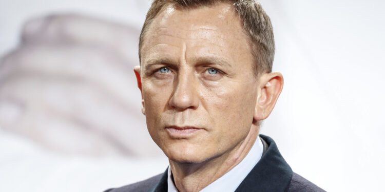 Solidarizohet ‘James Bond’ me të prekurit nga tërmeti Turqi- Siri, grumbullon mbi 100 milionë paund