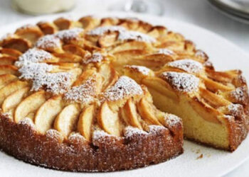 Receta e ditës, kek me mollë