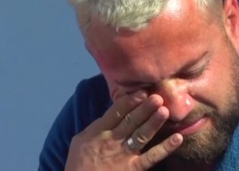 Çfarë po i ndodh sërish Luizit? Këngëtari shfaqet i përlotur