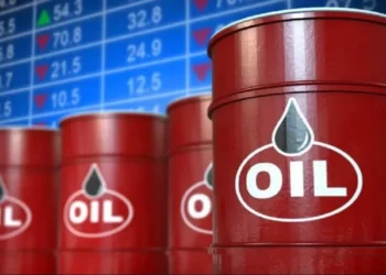 ‘Kapërcen’ çmimi i naftës/ Kina rrit kërkesën për blerje, shqetësuese mbetet oferta