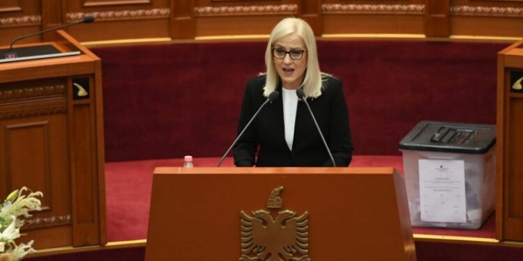 Kërkesa për shkarkimin e Nikollës, vetëm tre deputetë të PD votojnë pro, 78 kundër