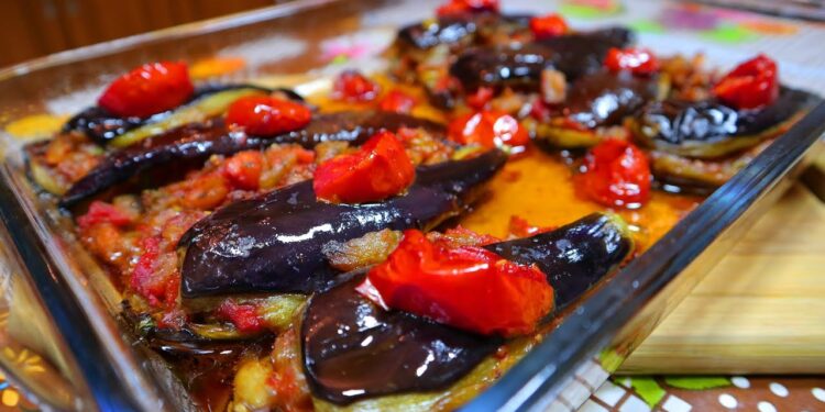 Receta e ditës, patëllxhan i mbushur me susam dhe djathë