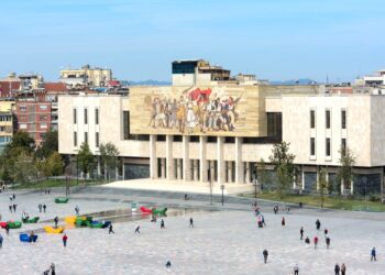 Shqipëria dhe pse me moshën më të re, plakja popullësisë rritet dyfish krahas Europës