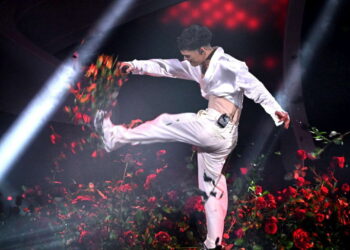 E turpshme në Sanremo/ Probleme me kufjen, Blanco shkatërron skenën