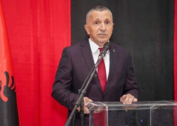 “Ruaje shpinën, nuk do e kuptosh kur do të vij…”, kërcënohet me jetë deputeti shqiptar në Serbi