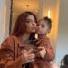 Kylie Jenner përballet me kritika për ditëlidjen e vajzës së saj